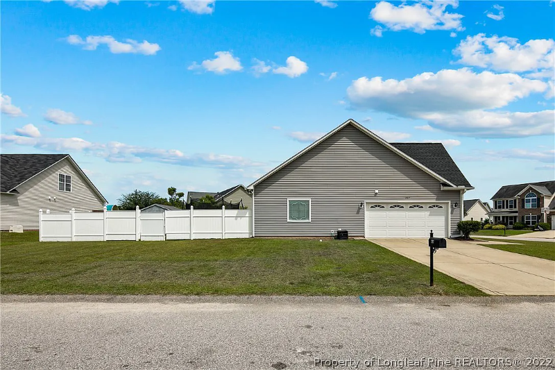 397 Collinwood Dr - Photo 3 of 19