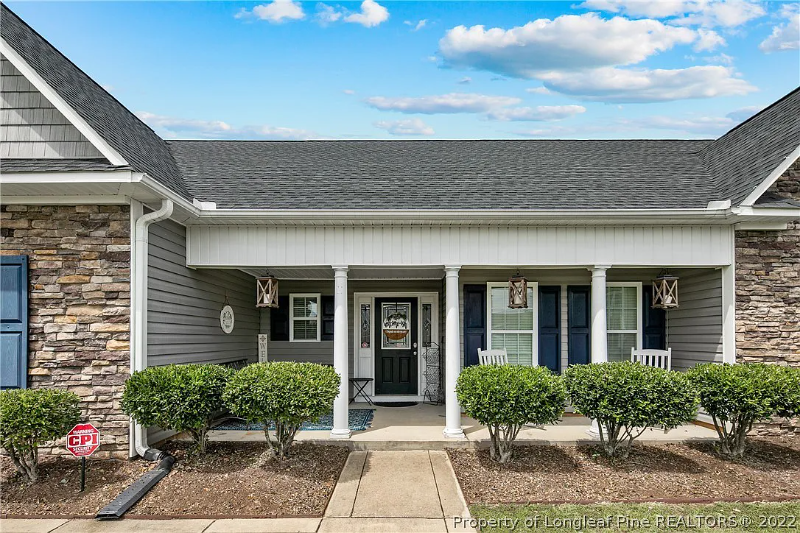 397 Collinwood Dr - Photo 4 of 19