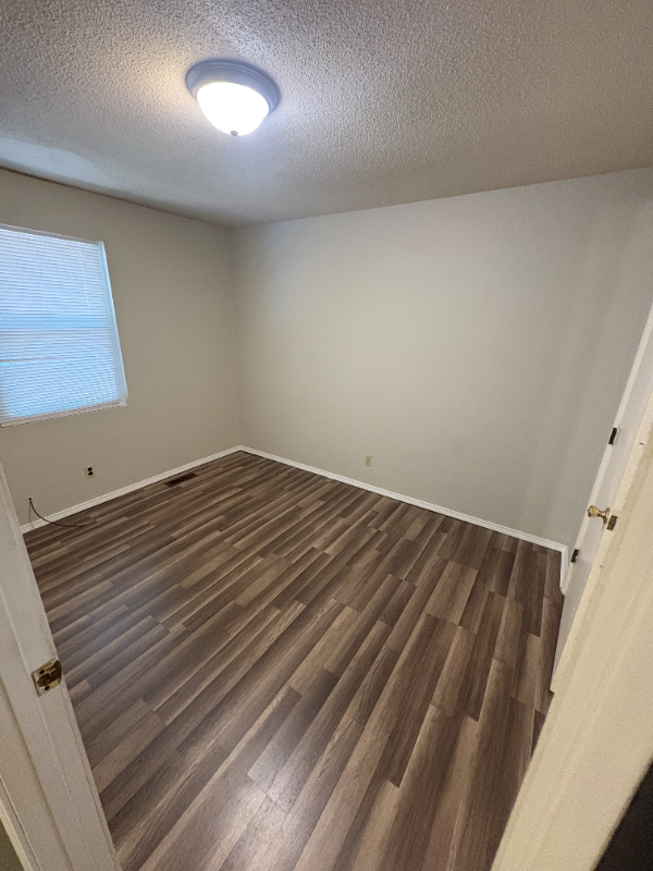 147 Woodland Dr #8 - Photo 6 of 10