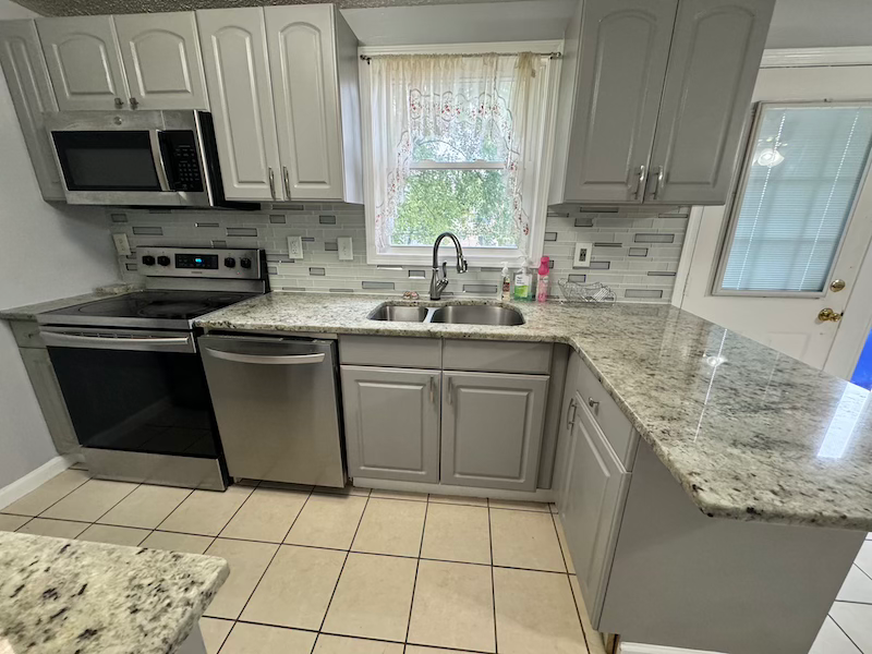 1786 Springfield Ln - Photo 7 of 25