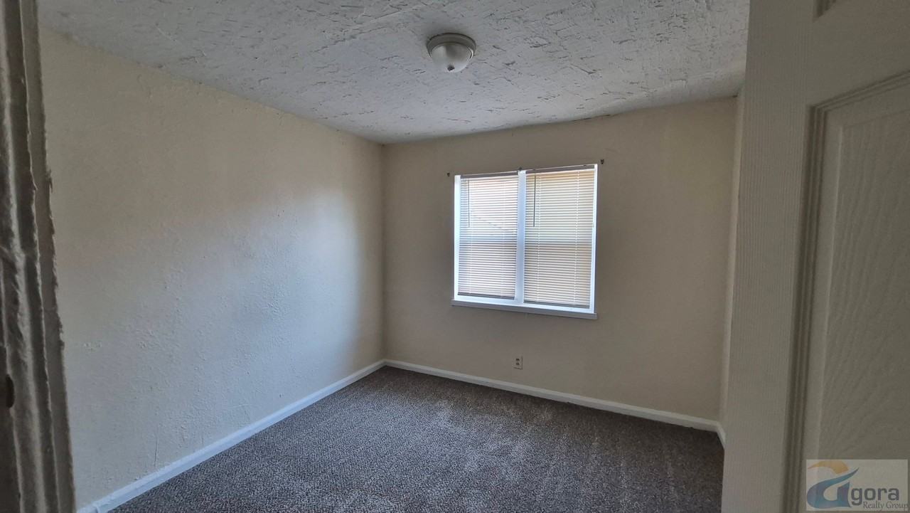152 Santa Clara Ave #3 - Photo 6 of 9