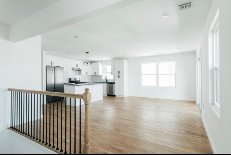 716 Seaport Dr #A - Photo 4 of 16