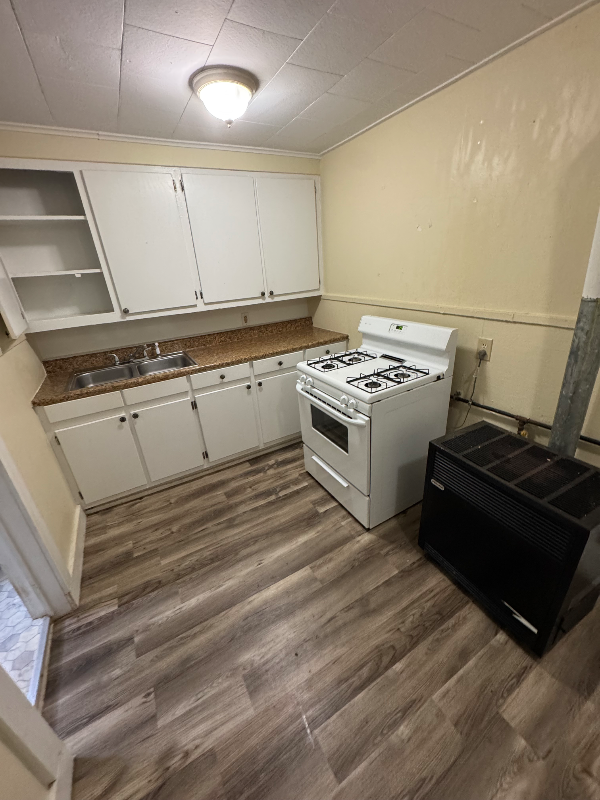59 West St #B - Photo 2 of 7
