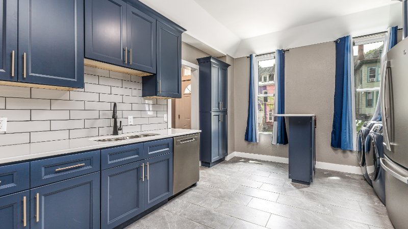 561 Loras Blvd - Photo 5 of 20