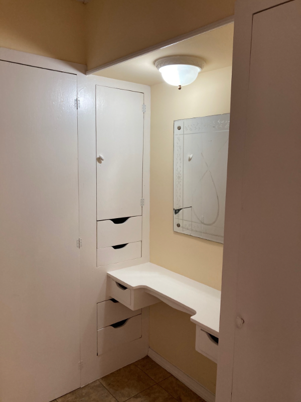 106 N Railroad St - Photo 6 of 8
