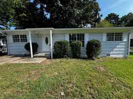 featured image of 1117 Carol Cir