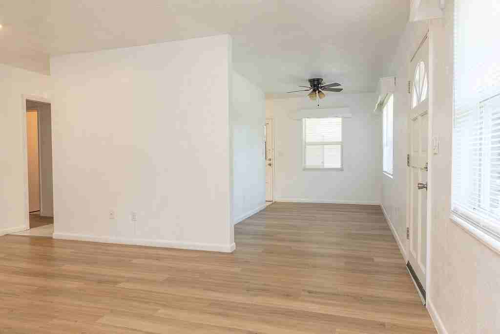 108 N Kentucky Ave #1 - Photo 5 of 18