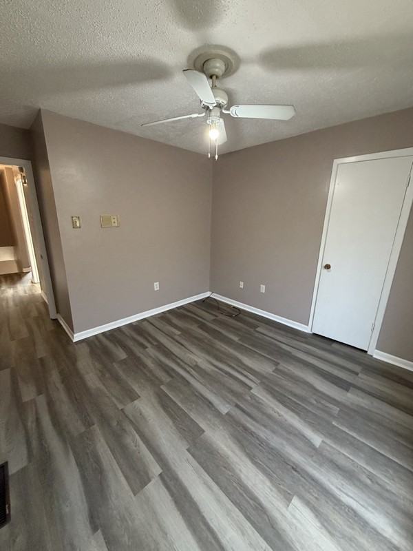 4506 Laplace St - Photo 6 of 13