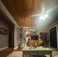 featured image of 1644 Oak St