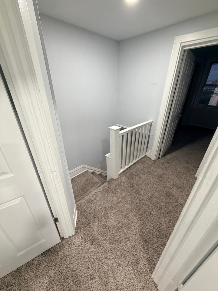 2607 S 62nd St - Photo 7 of 8