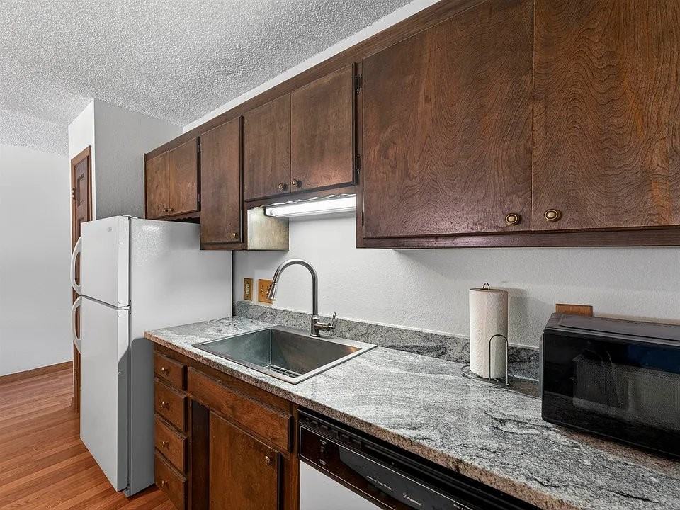 14 Jackson Hole Rd #21 - Photo 7 of 15