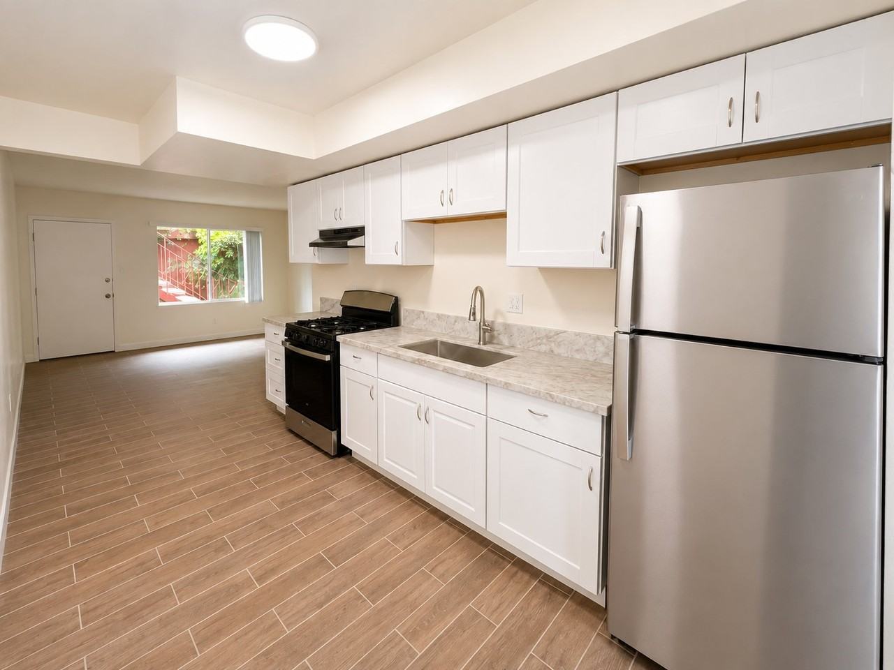 14026 Paramount Blvd #11 - Photo 2 of 19