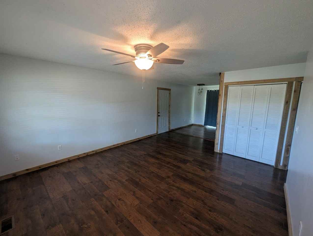167 Se 421st Rd - Photo 2 of 20