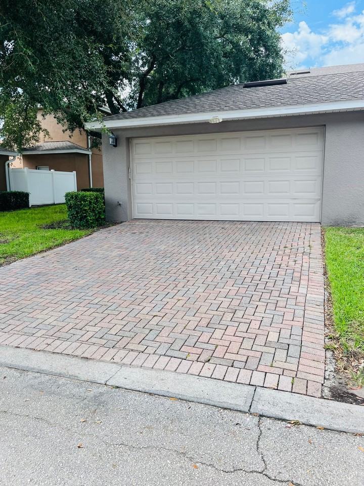 11828 Great Commission Way - Photo 4 of 20