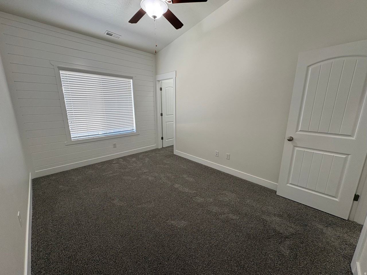 5531 W Naples Dr - Photo 5 of 20