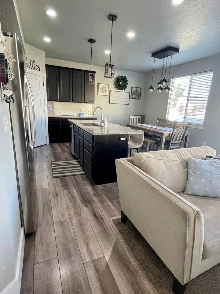 5568 W Rokeby Ln - Photo 3 of 20