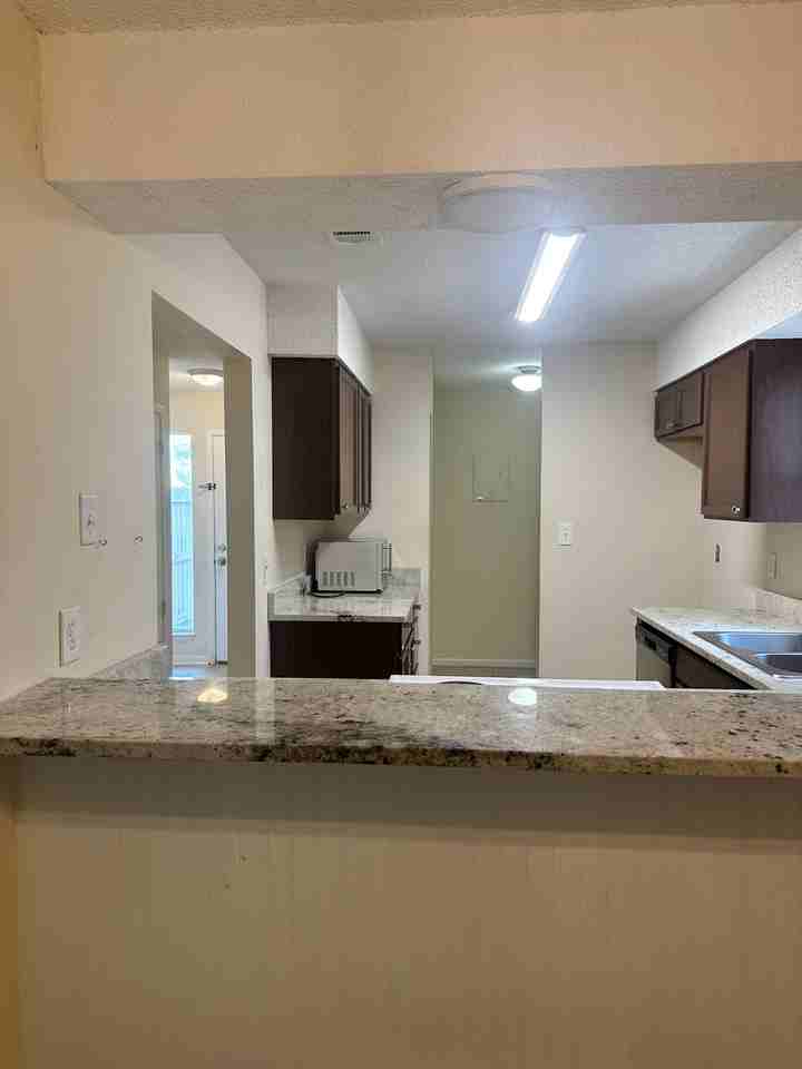 339 Woodham Ct - Photo 2 of 8