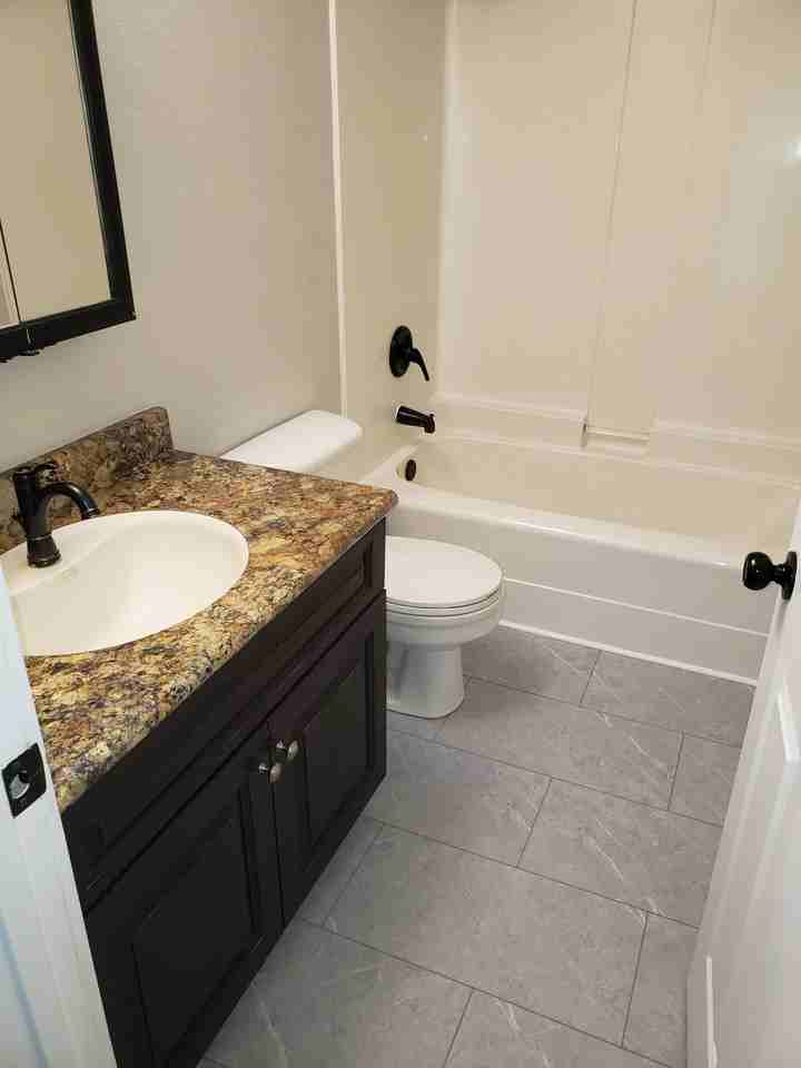 1116 S 23rd St - Photo 7 of 10