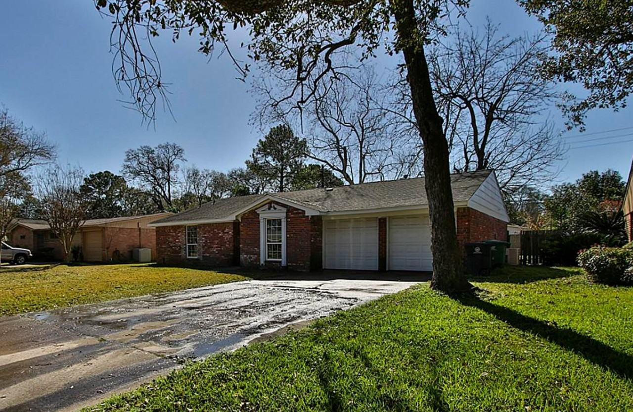 9511 Highmeadow Dr - Photo 4 of 16