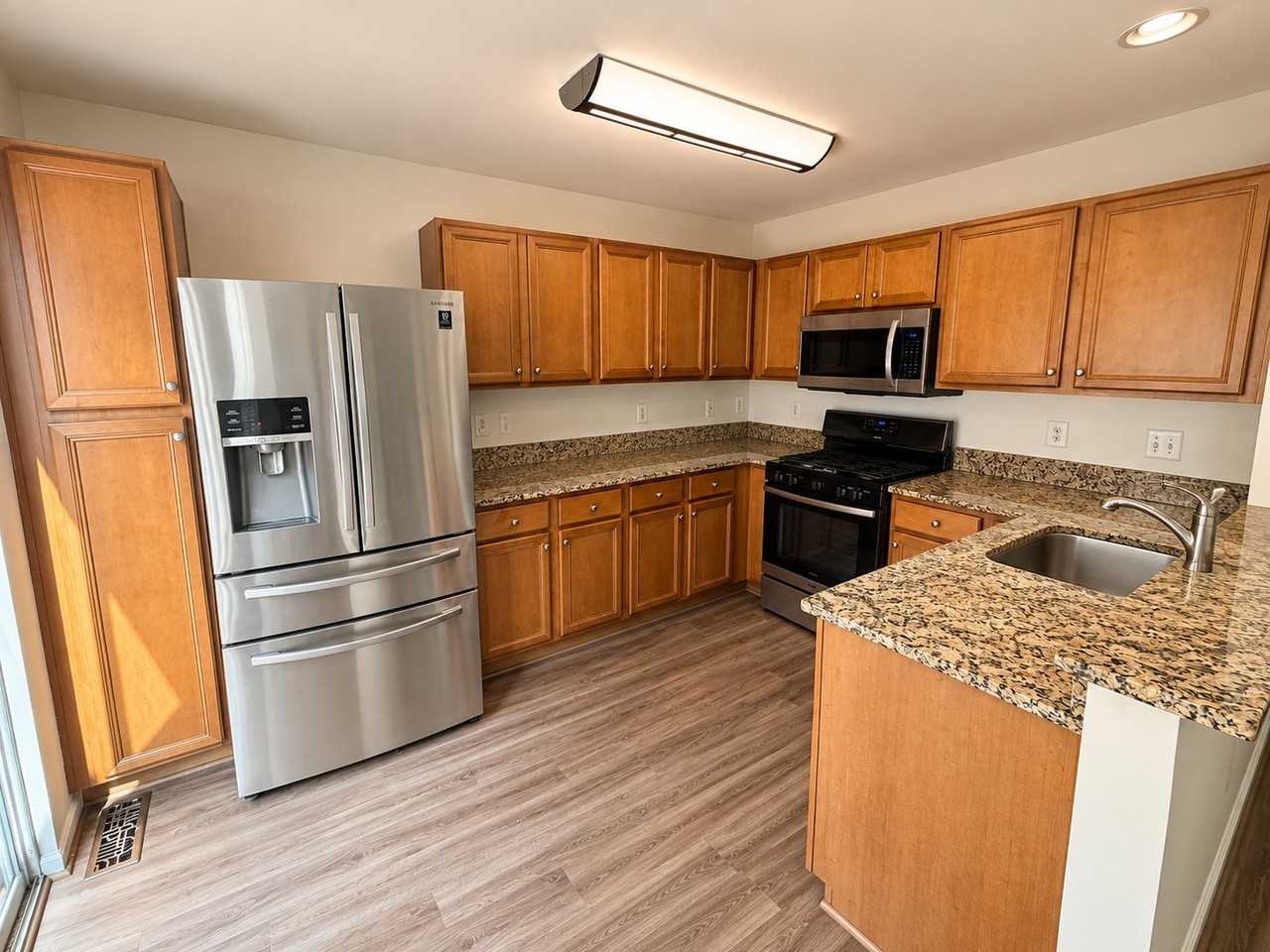 3364 Vineland Pl - Photo 2 of 16