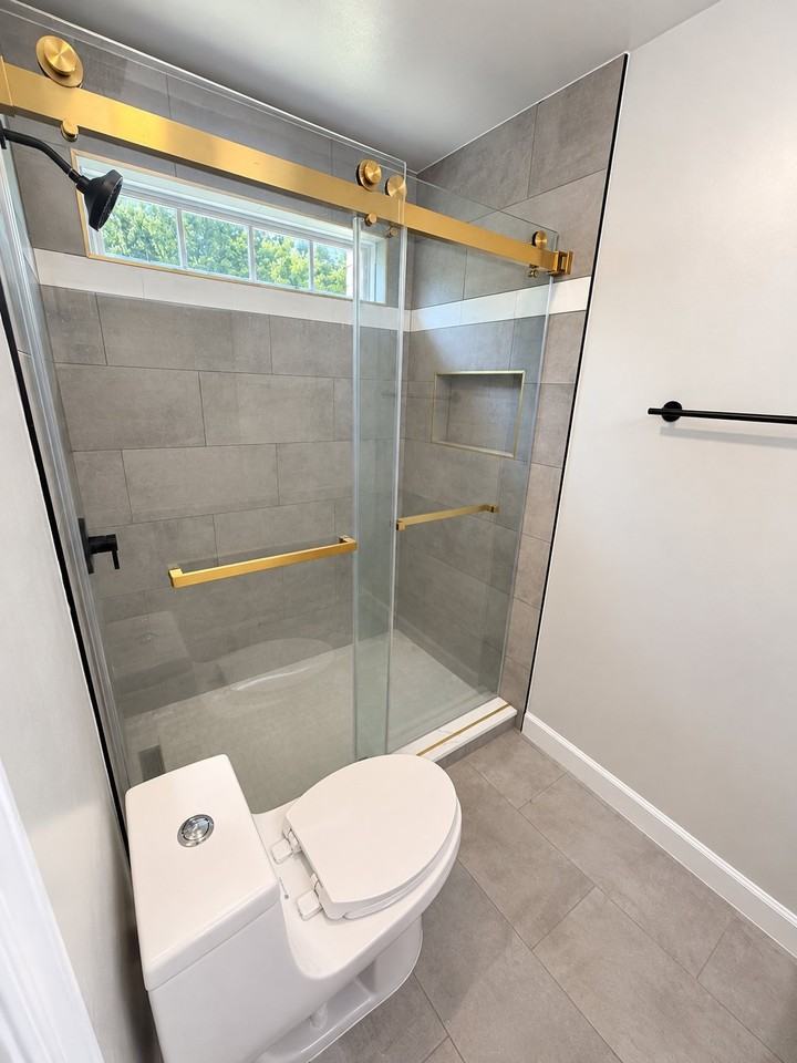 3364 Vineland Pl - Photo 5 of 16