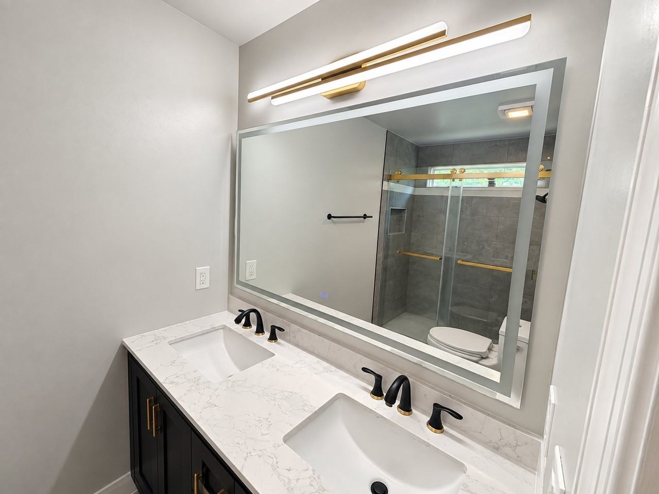 3364 Vineland Pl - Photo 6 of 16