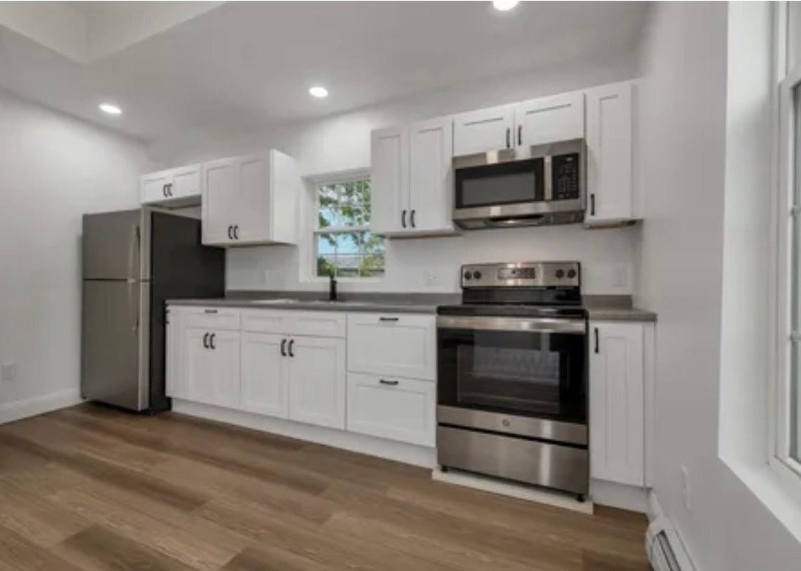 20 Wallace Ct #1 - Photo 2 of 11