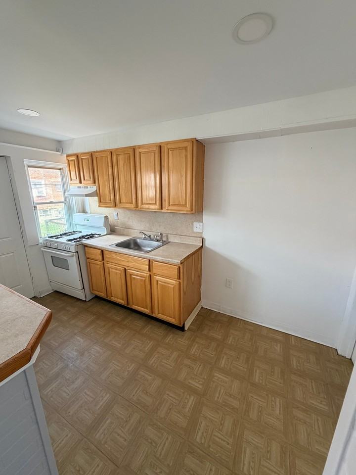 6837 Guyer Ave - Photo 3 of 9