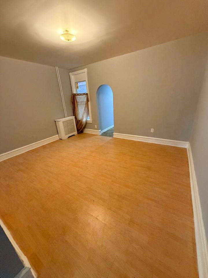 6920 Paschall Ave - Photo 4 of 10