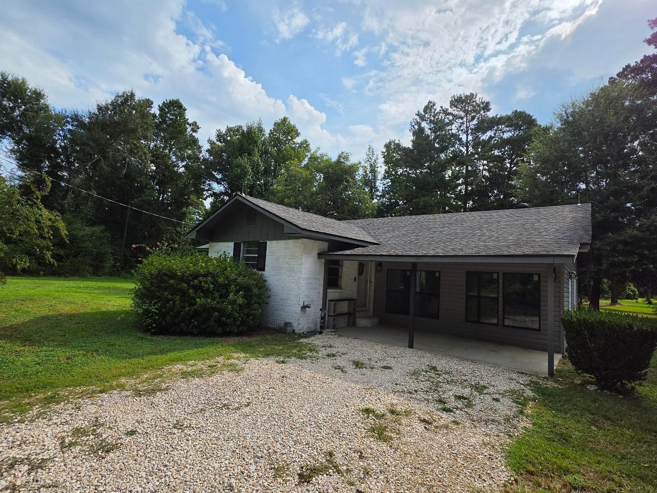 7241 Division St - Photo 2 of 19