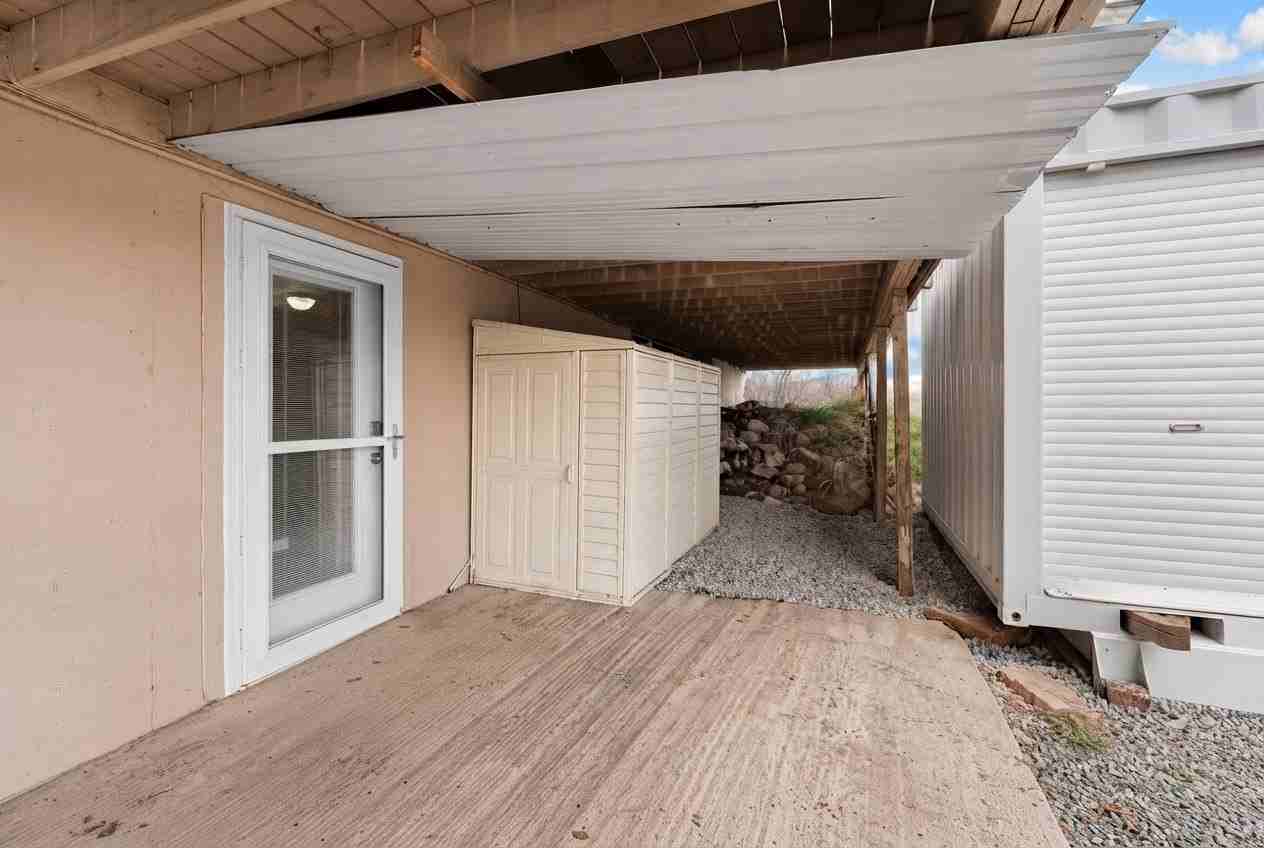 4038 Rockport Blvd - Photo 4 of 20