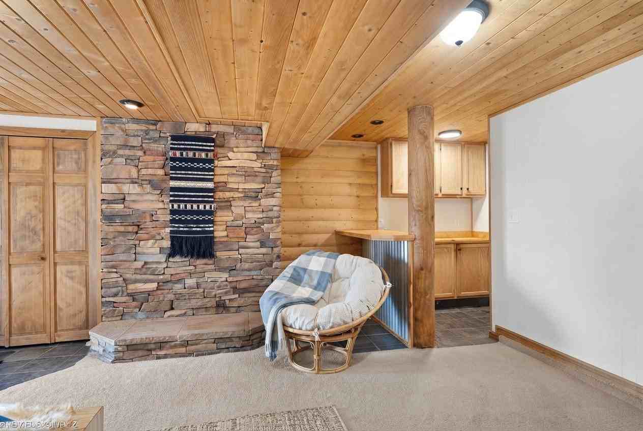 4038 Rockport Blvd - Photo 5 of 20