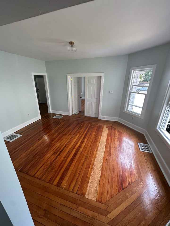 342 Wilbraham Rd #1 - Photo 5 of 20