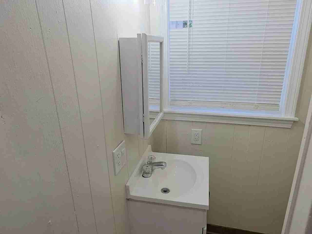 1334 S Main St #2 - Photo 5 of 8