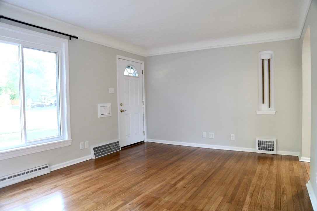4263 W Anderson Rd - Photo 4 of 20