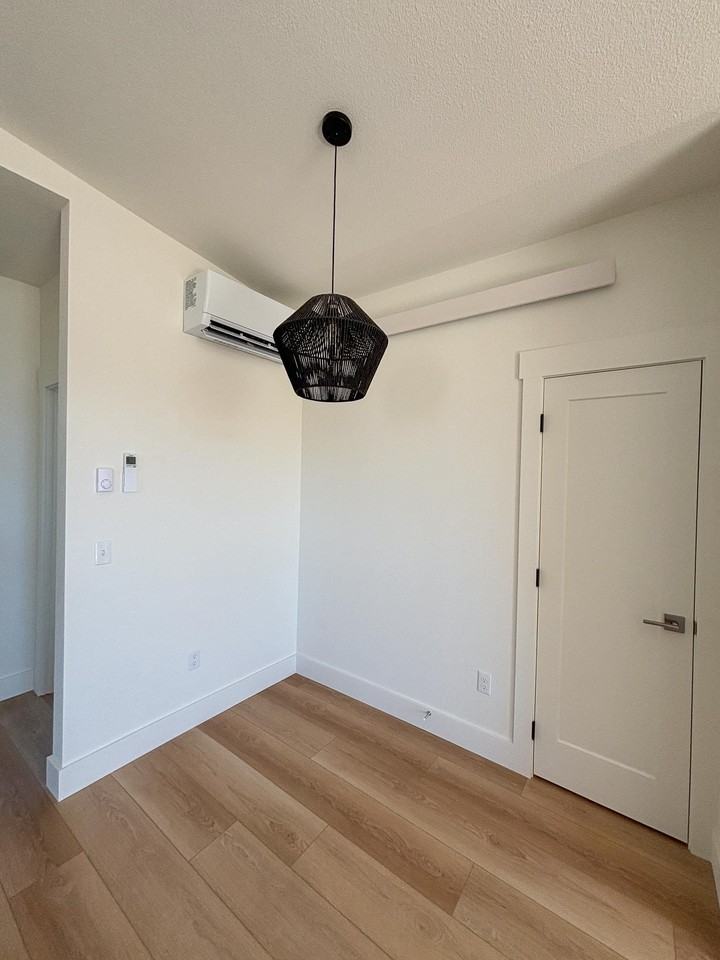 1409 Windsor Dr #C - Photo 5 of 10