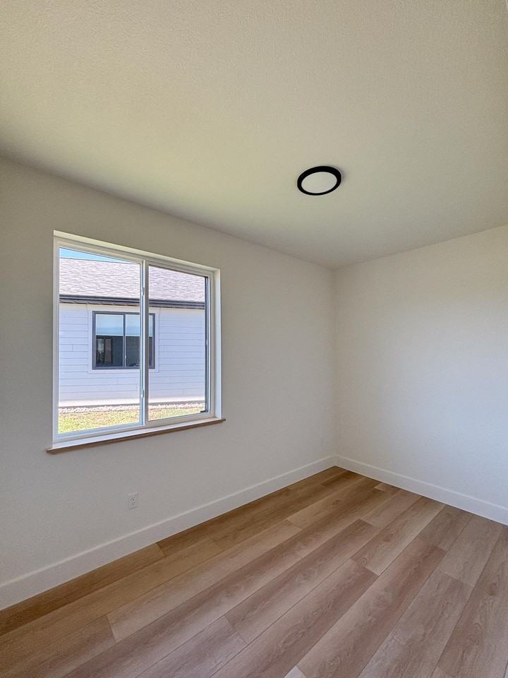 1409 Windsor Dr #C - Photo 6 of 10