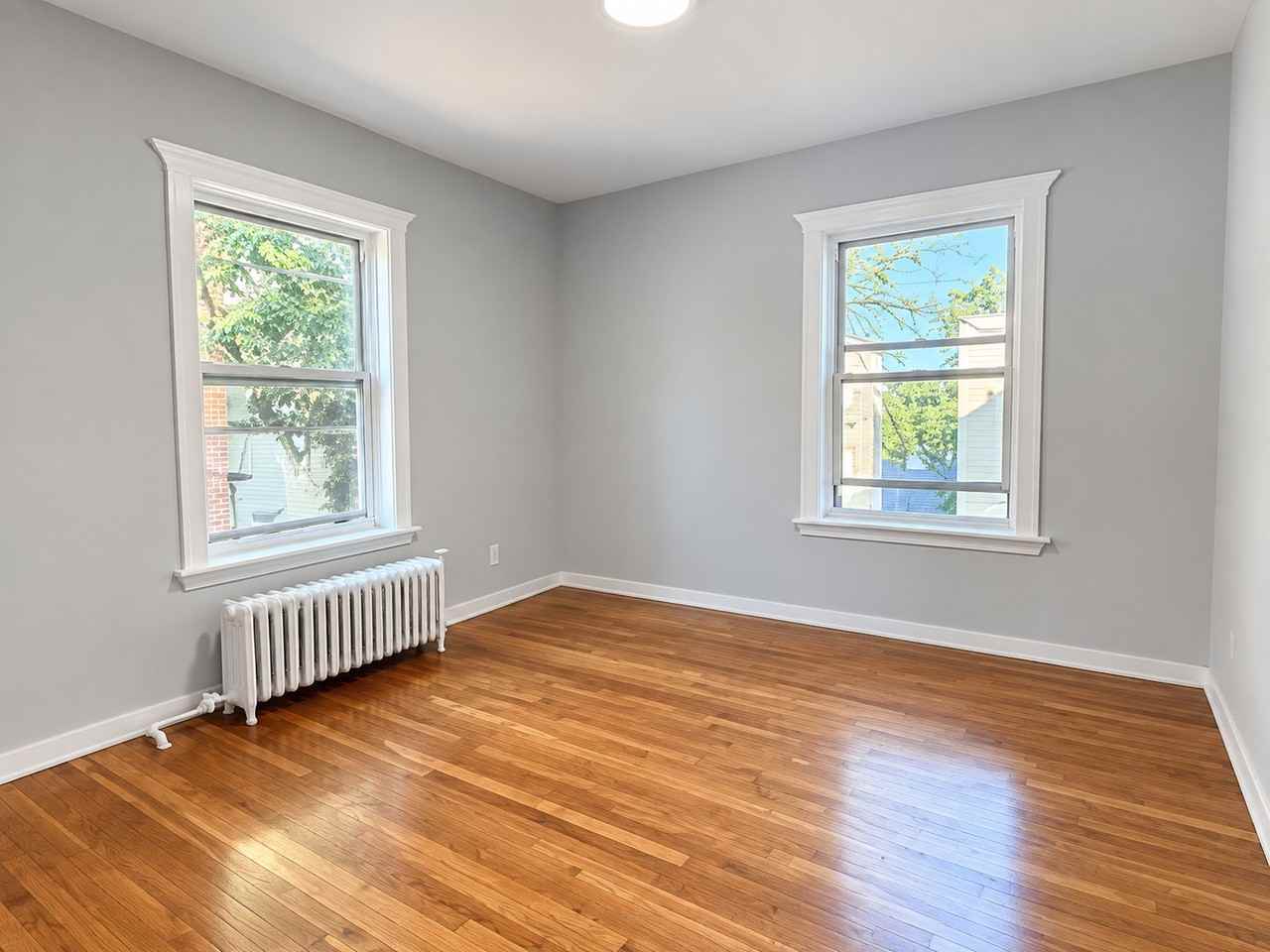 515 W 7th St #307 - Photo 3 of 7