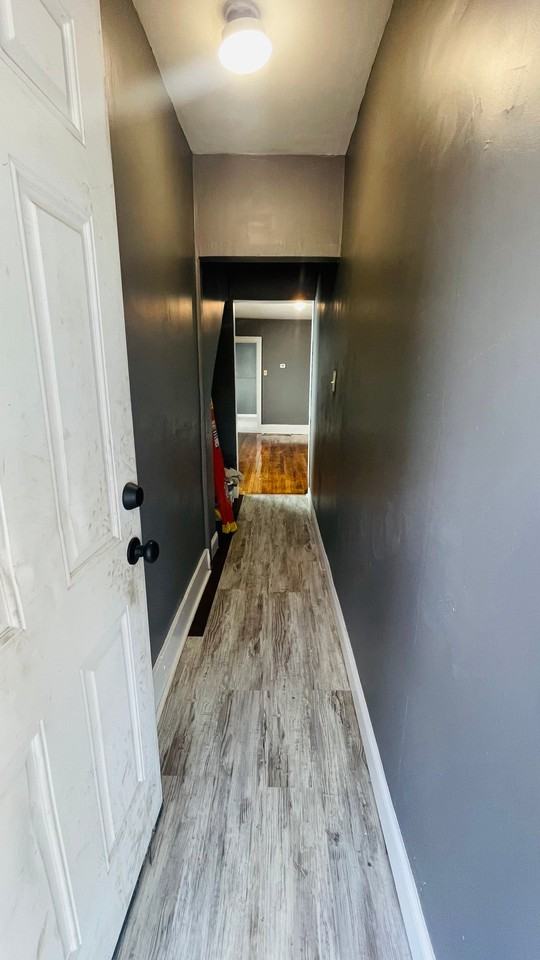 613 Albany St - Photo 2 of 12