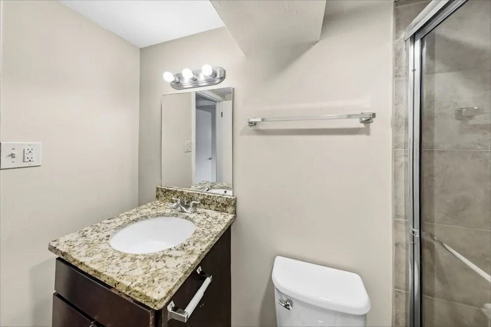 8305 Londonderry Ln - Photo 5 of 14