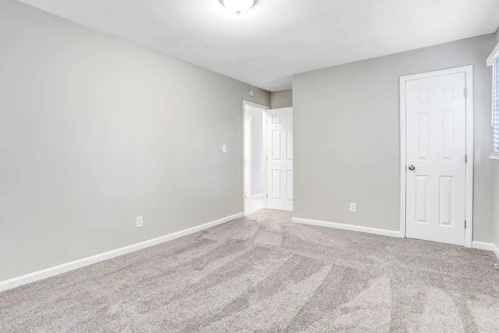 10017 Edgebrook Ln - Photo 7 of 19