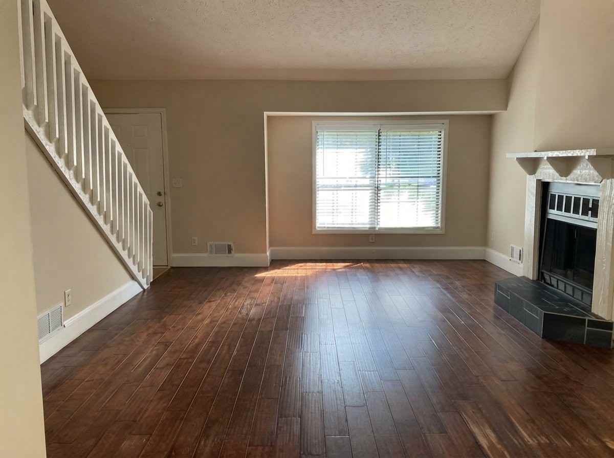 1603 Kings Ridge Dr - Photo 4 of 13
