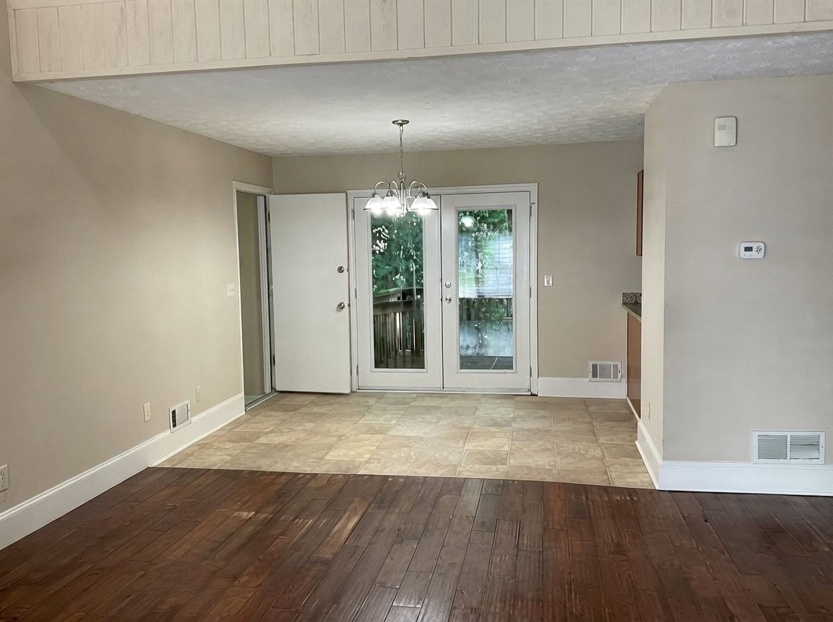 1603 Kings Ridge Dr - Photo 5 of 13