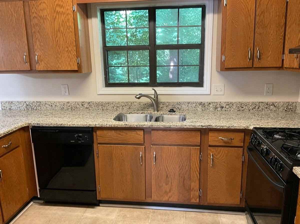 1603 Kings Ridge Dr - Photo 7 of 13