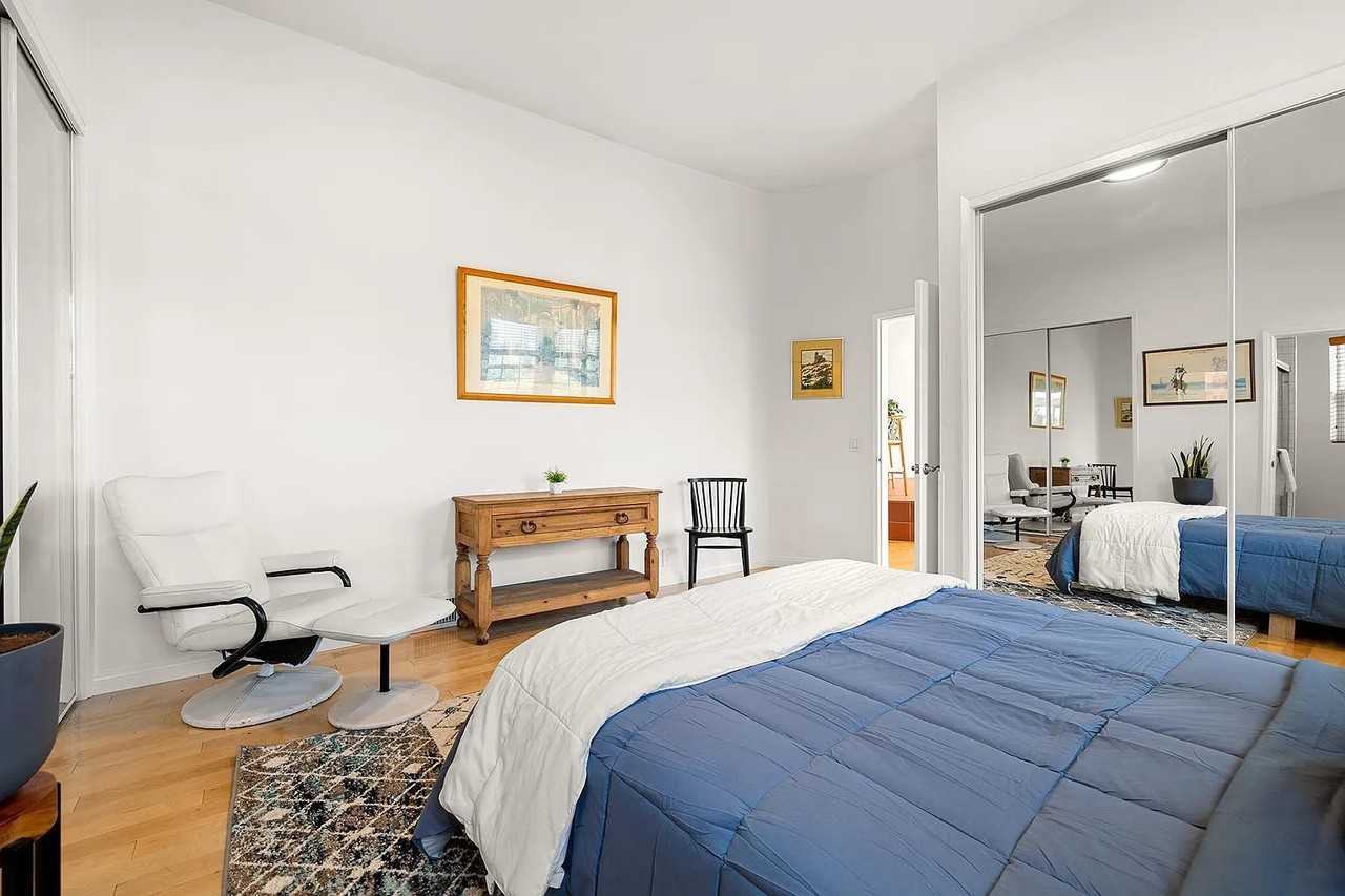 7038 Pacific View Dr Los Angeles, Ca ##Ca - Photo 4 of 15