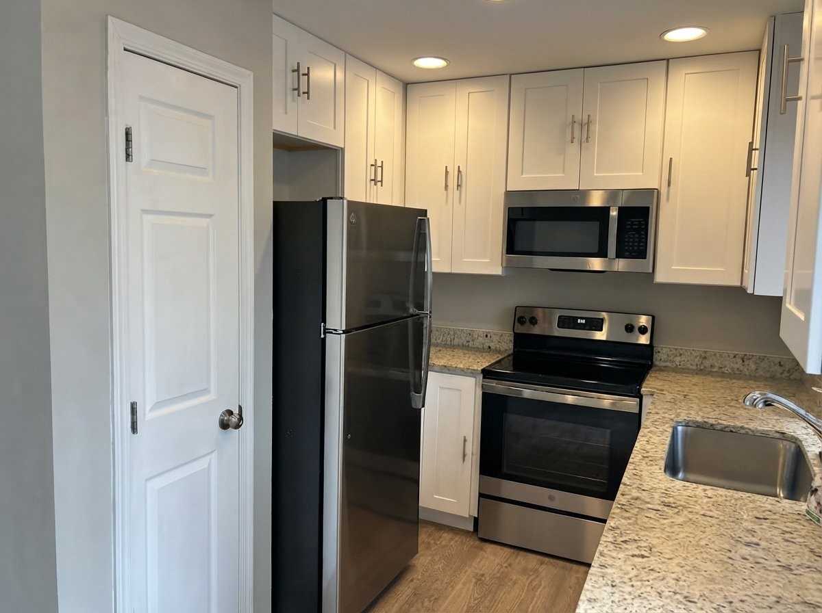 7745 Lindsey Dr - Photo 5 of 10