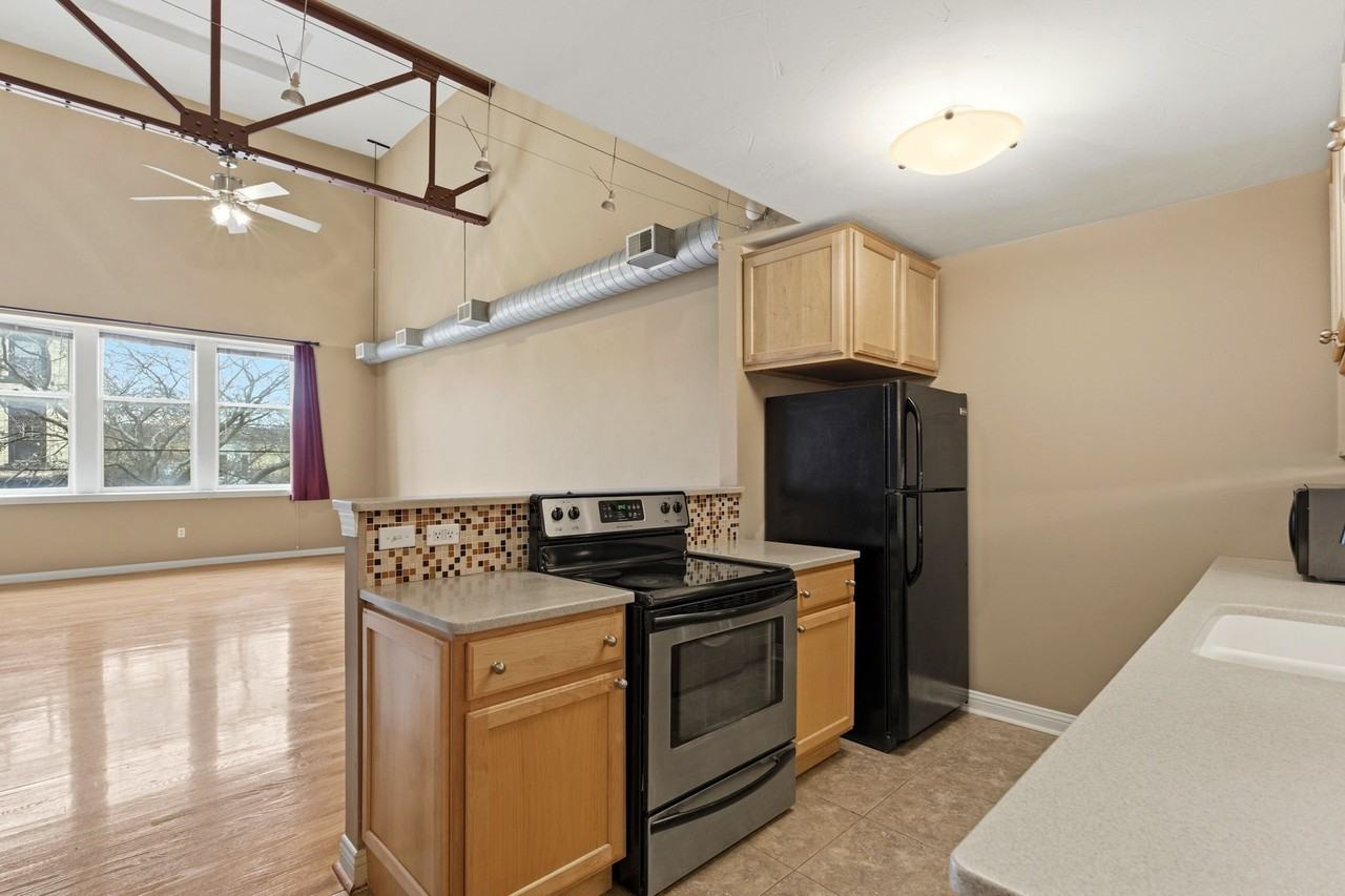 314 W Vine St #6 - Photo 3 of 14