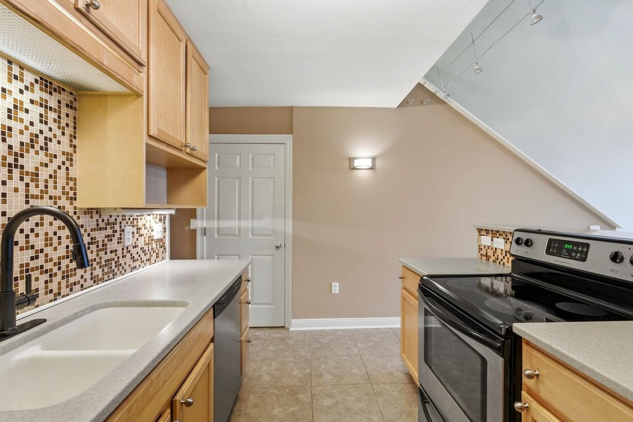 314 W Vine St #6 - Photo 5 of 14