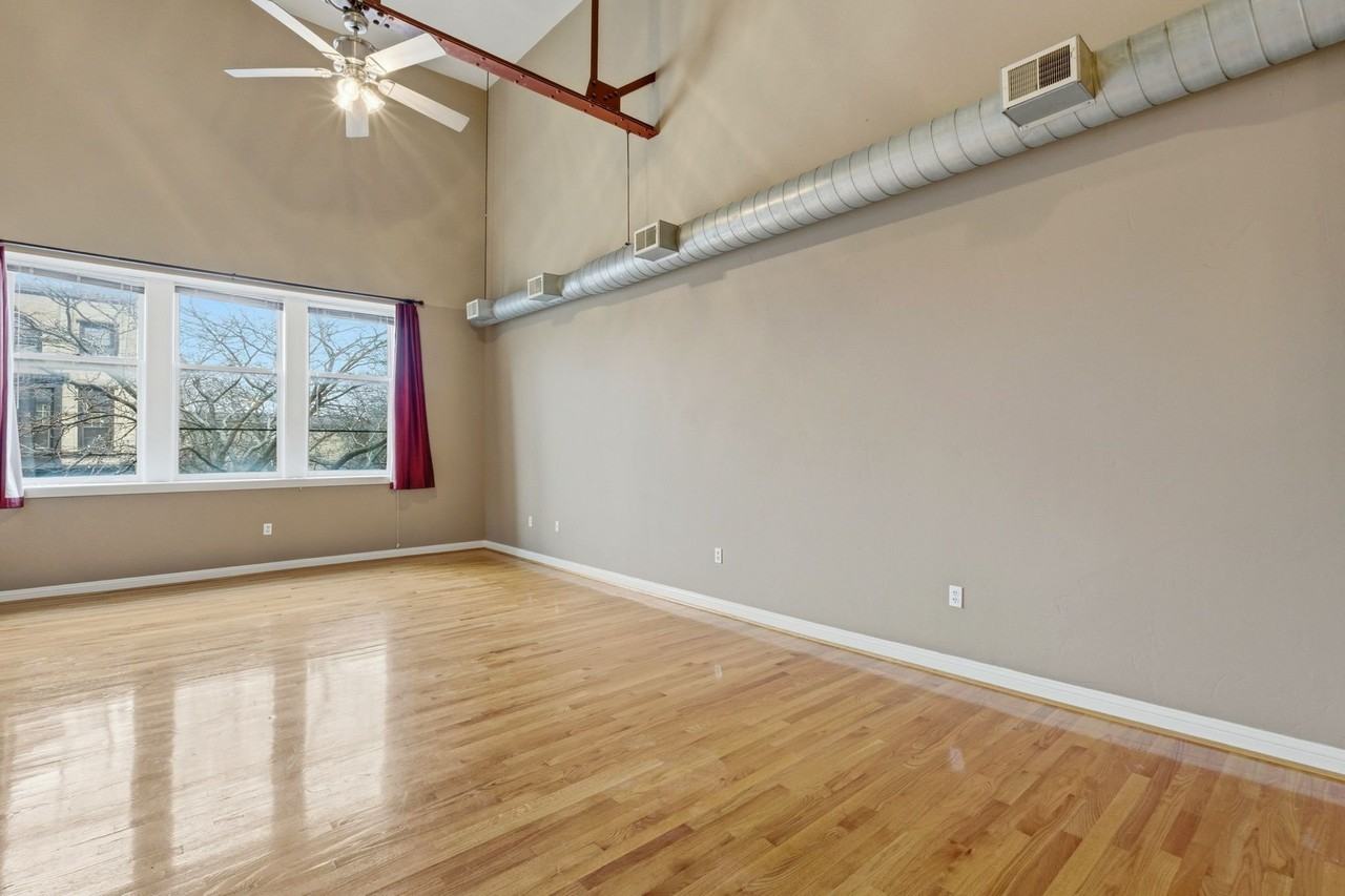 314 W Vine St #6 - Photo 6 of 14