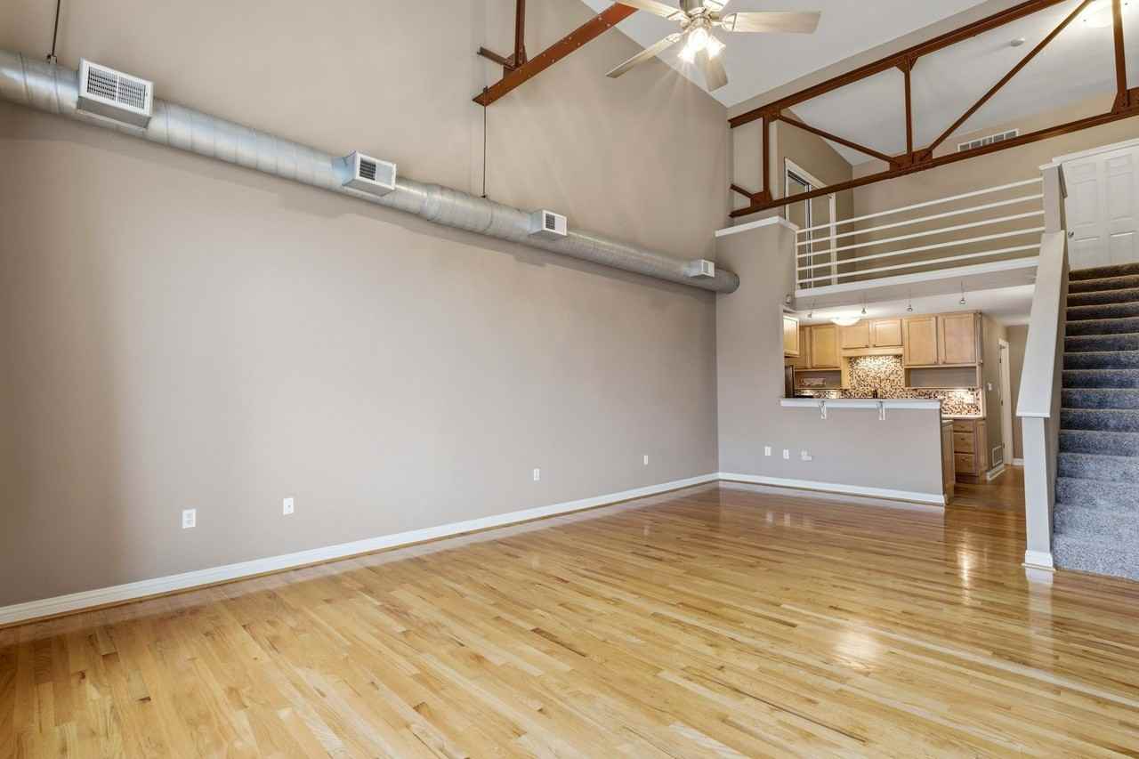 314 W Vine St #6 - Photo 7 of 14